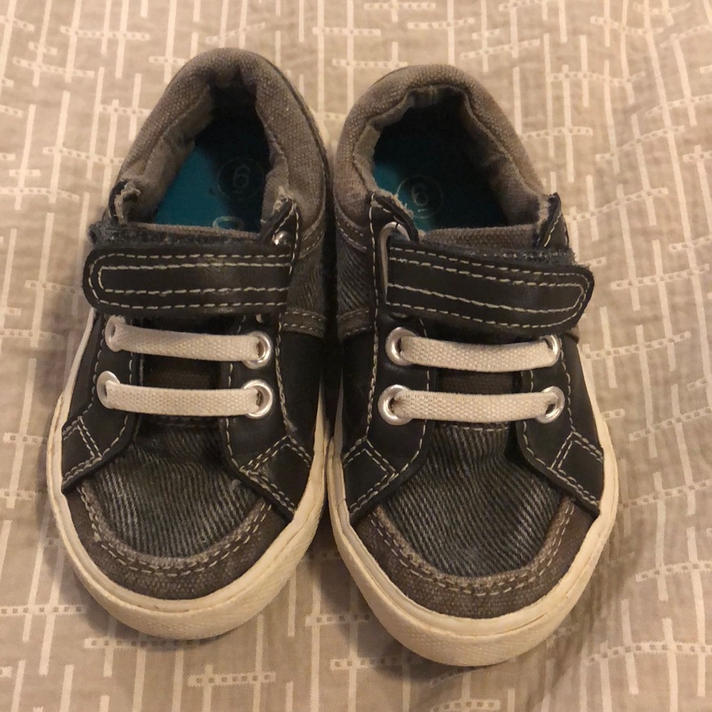 Circo toddler shoes